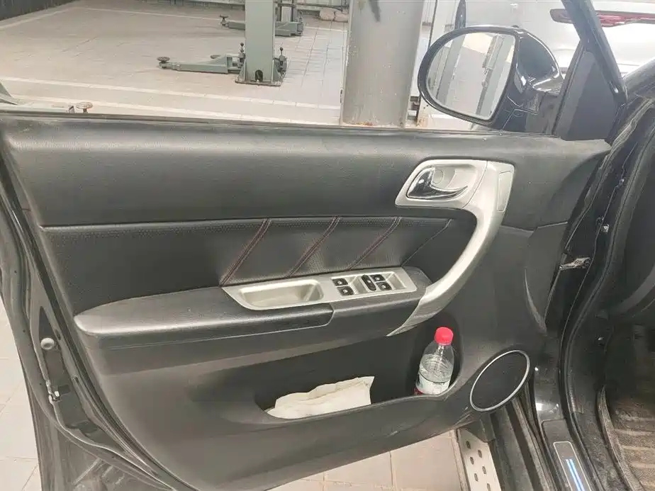 HAVAL H6 2015