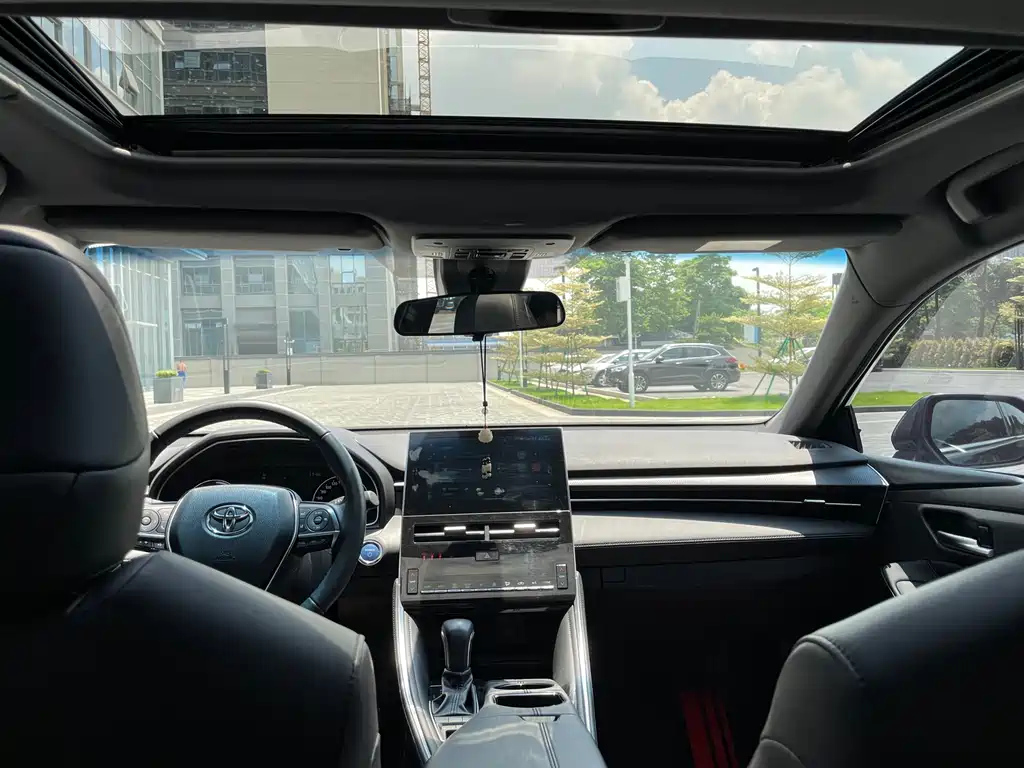 TOYOTA AVALON 2023