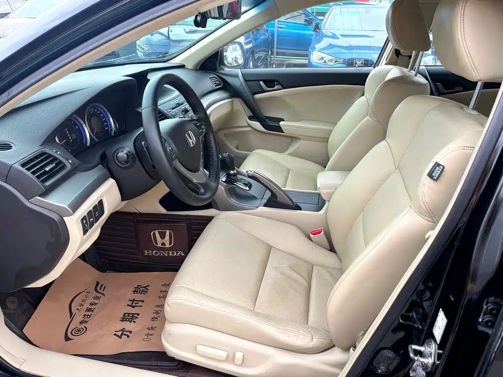 HONDA SI PLATINUM 2012