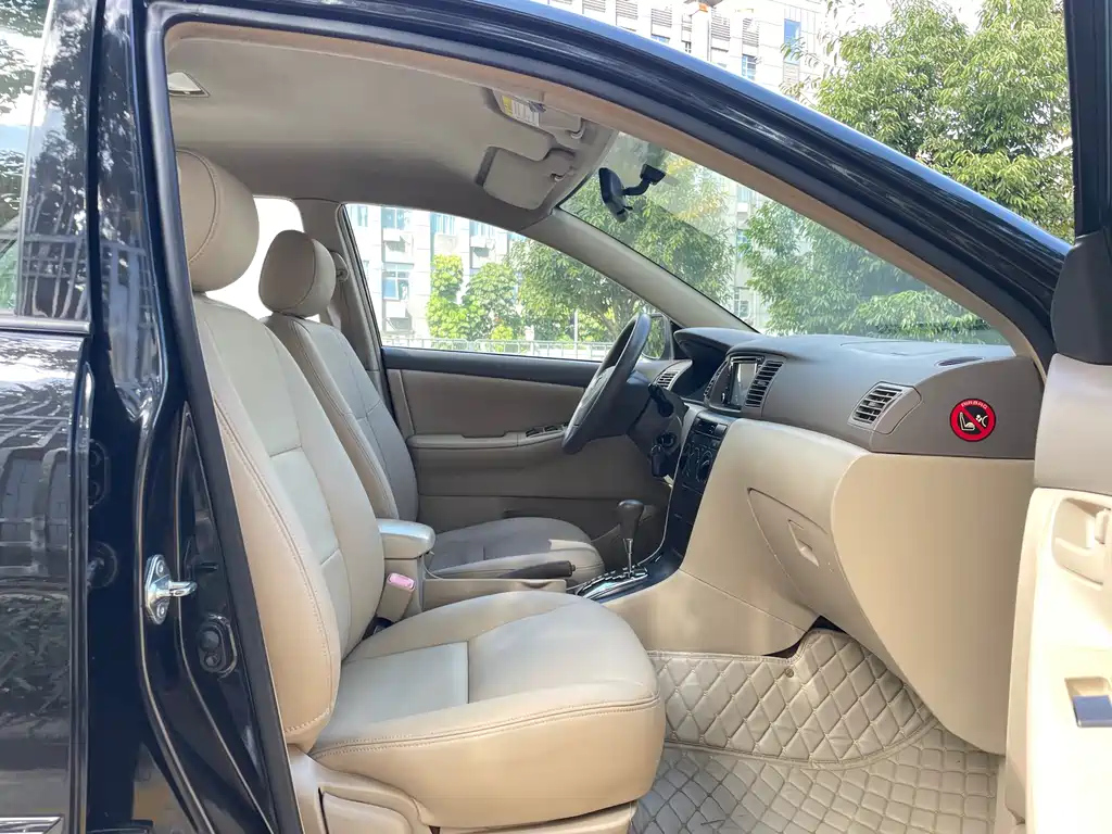 TOYOTA COROLLA 2011