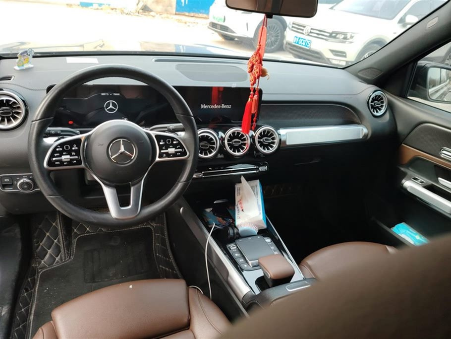 MERCEDES BENZ GLB 2023