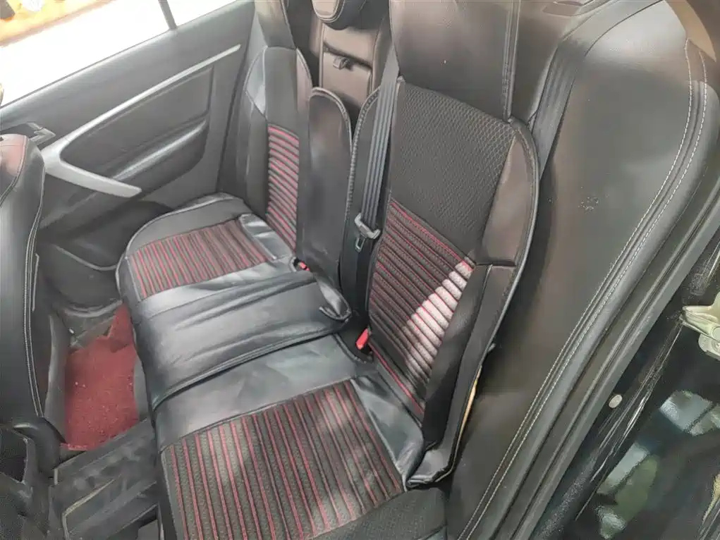 GEELY AUTO EMGRAND 2017