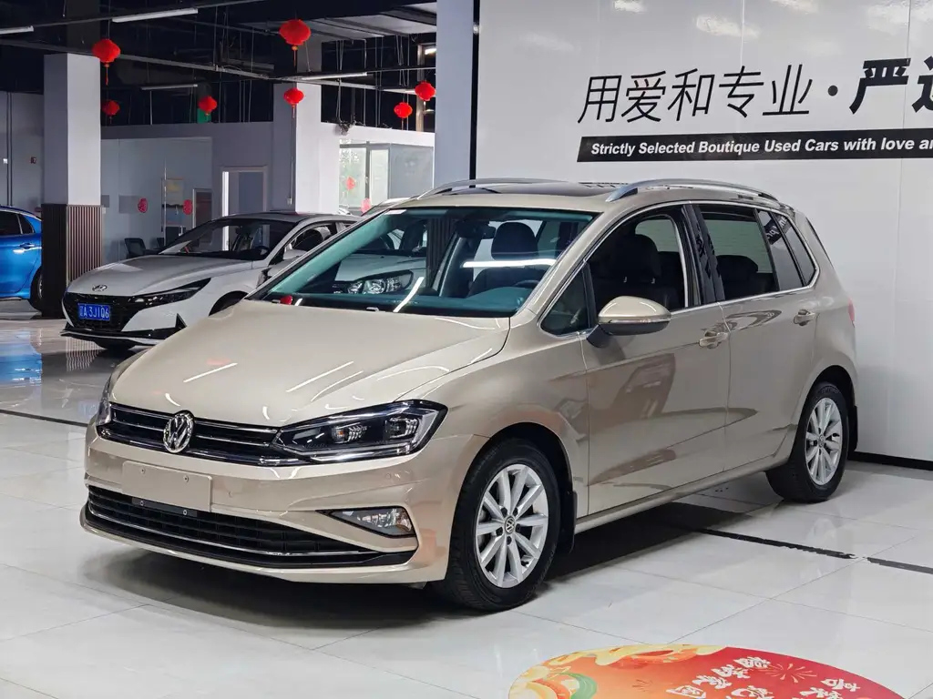VOLKSWAGEN GOLF . SPORTSVAN 2020