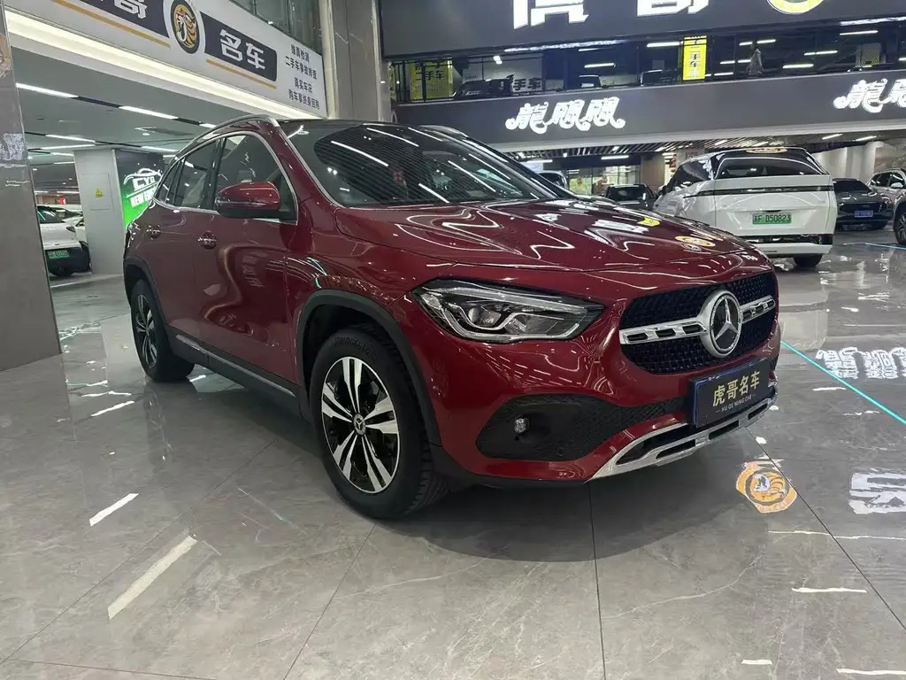 MERCEDES BENZ GLA 2022