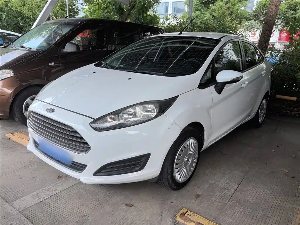 FORD FIESTA 2013