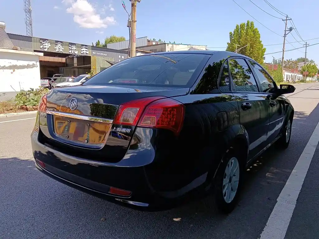 BUICK EXCELLE 2012