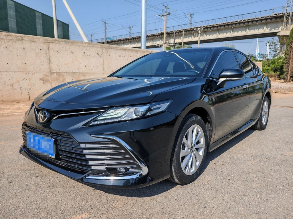 TOYOTA CAMRY 2023