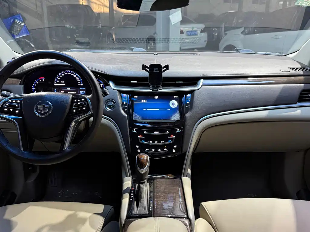 CADILLAC XTS 2014