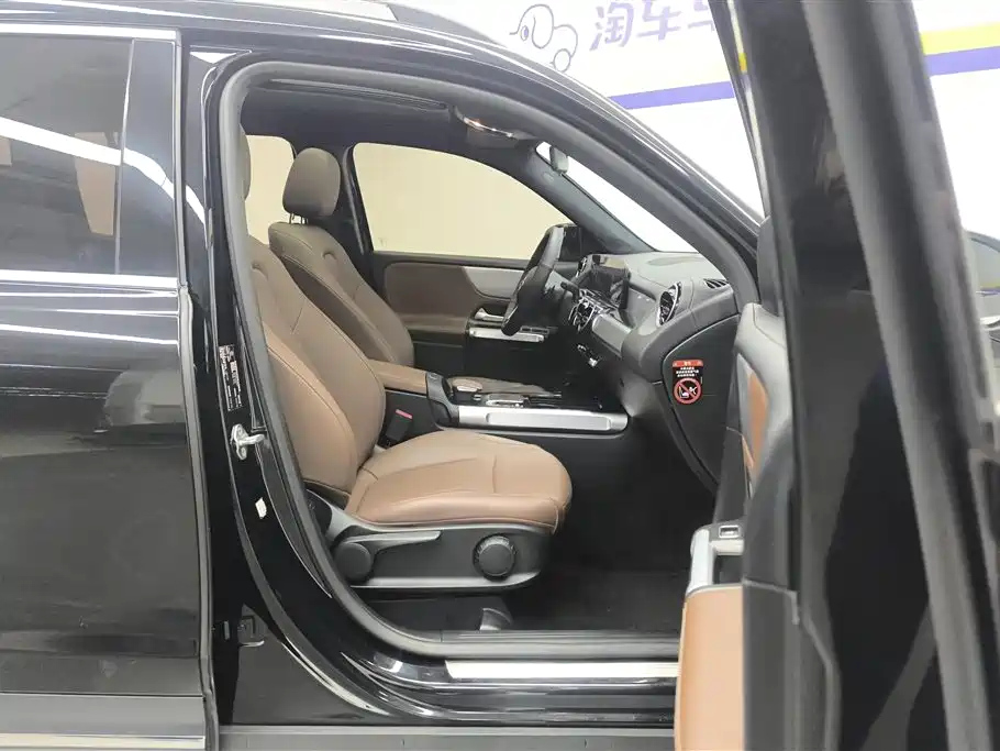 MERCEDES BENZ GLB 2022