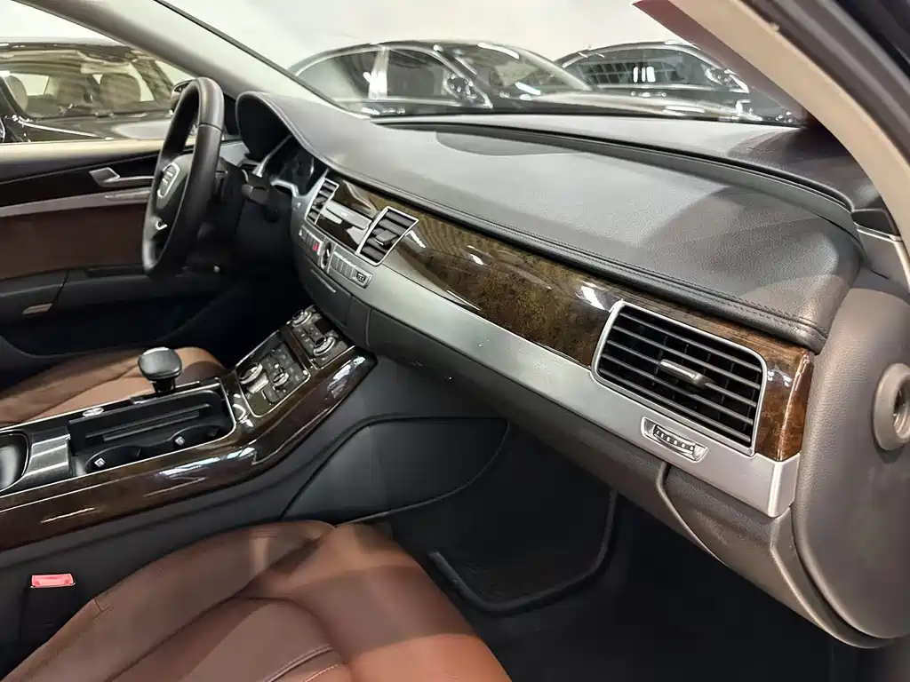 AUDI A8 2013