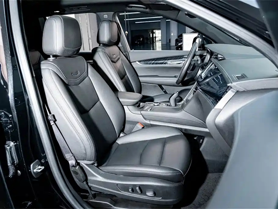 CADILLAC XT6 2022