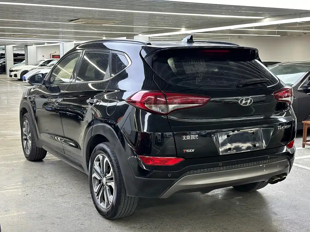 HYUNDAI TUCSON 2015