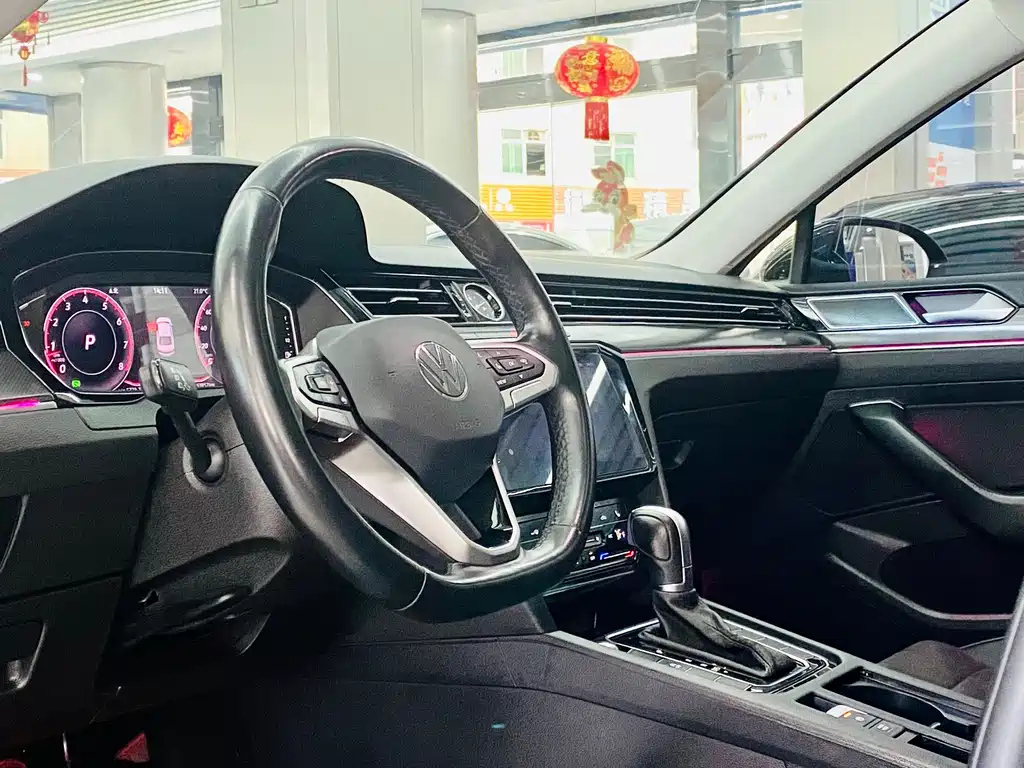 VOLKSWAGEN MAGOTAN 2022