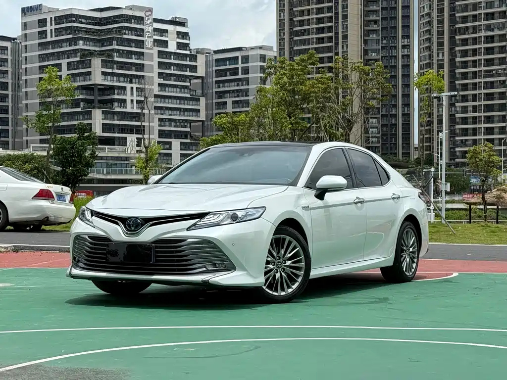 TOYOTA CAMRY 2019