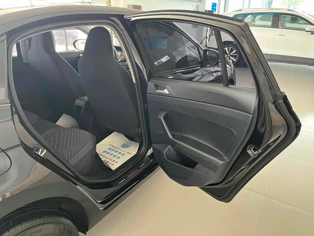 VOLKSWAGEN LAVIDA 2024
