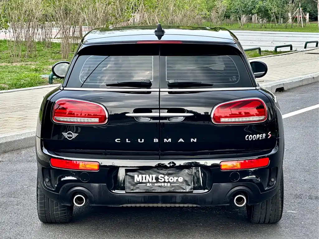 MINI CLUBMAN 2022