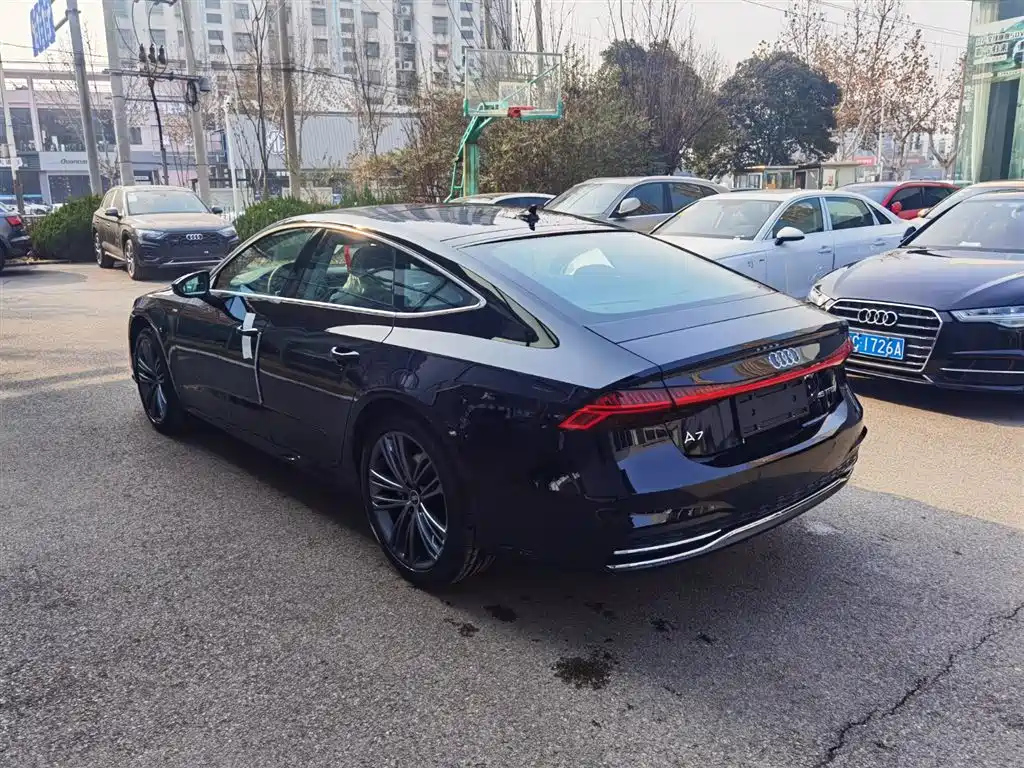 AUDI A7 2024