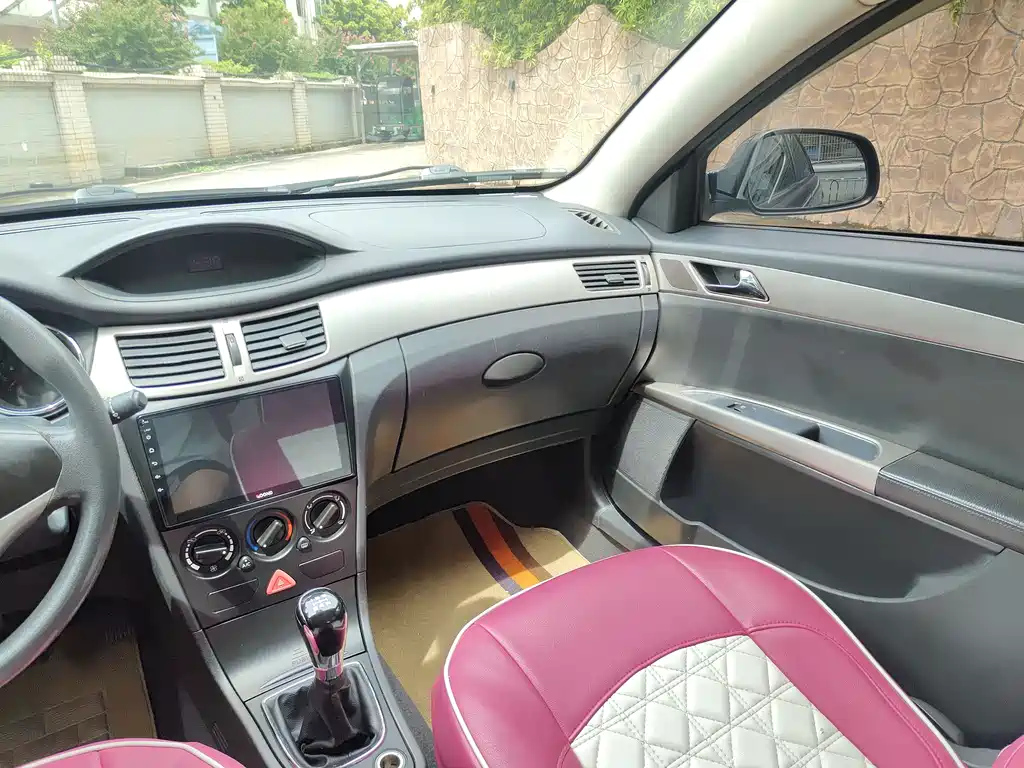 DONGFENG AEOLUS S30 2014