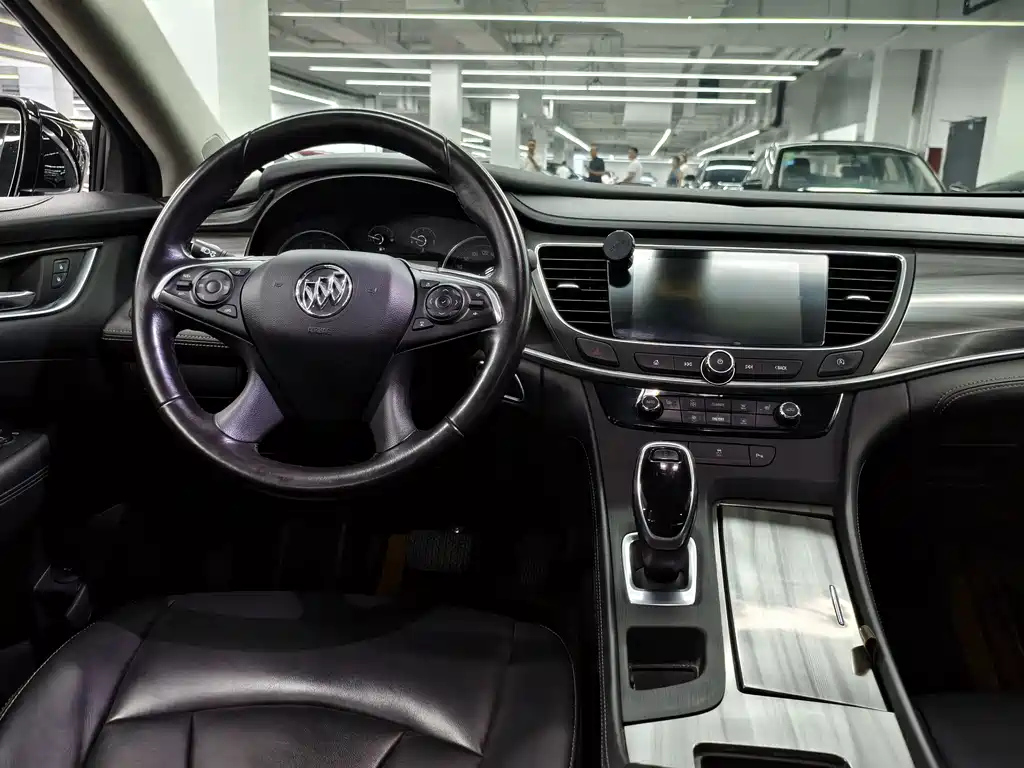 BUICK LACROSSE 2020
