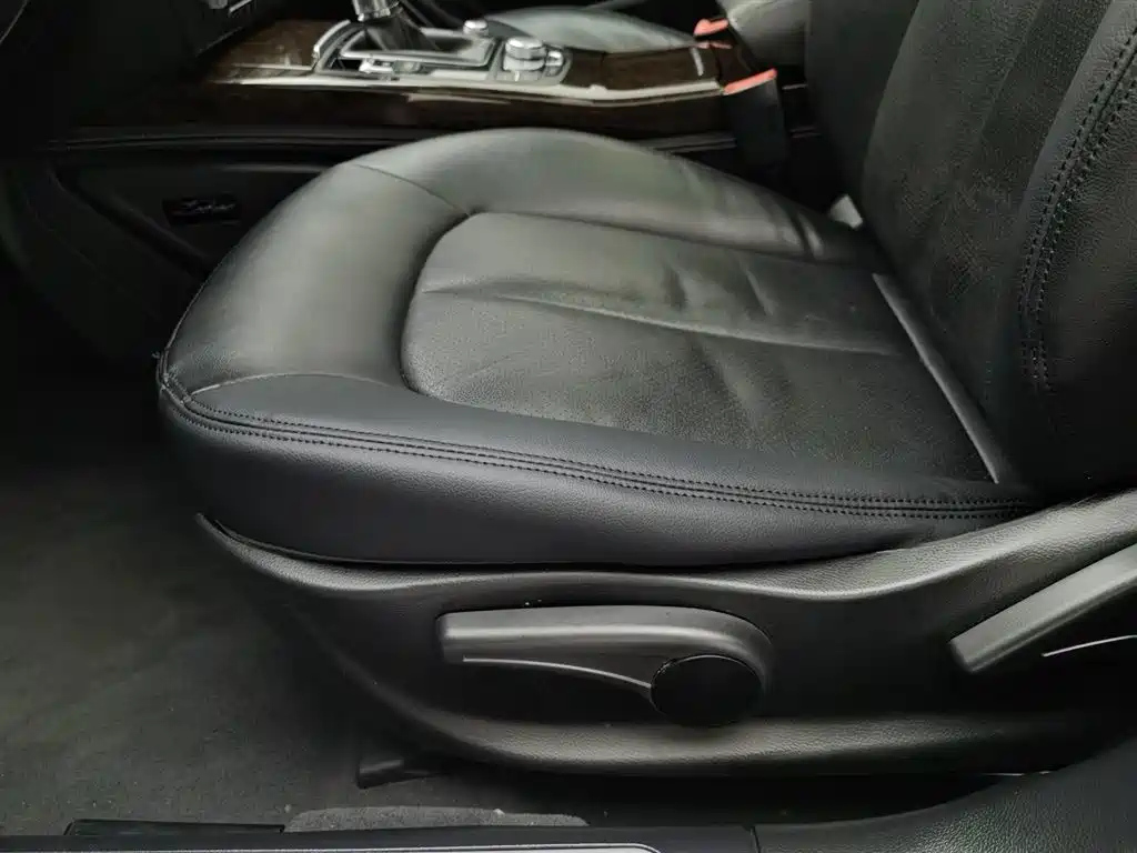 ZOTYE Z700 2016