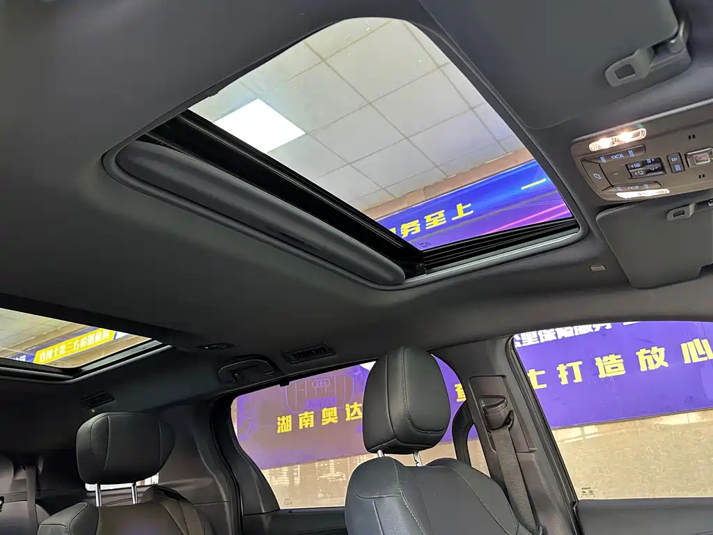 TOYOTA SIENNA SIENNA 2022