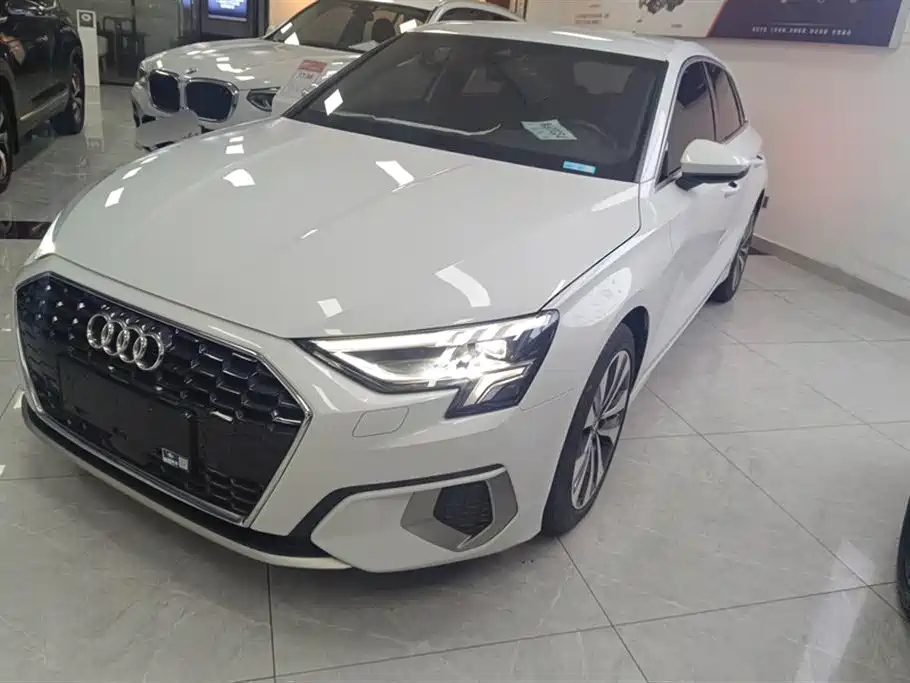 AUDI A3 2021