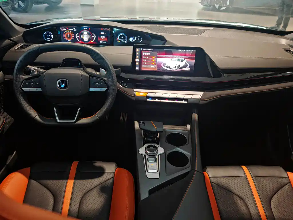 CHANGAN UNI-V 2024