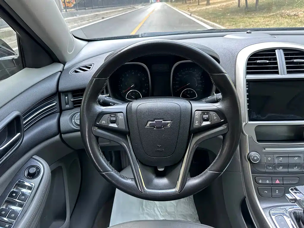 CHEVROLET MALIBU 2012