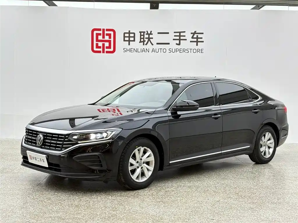 VOLKSWAGEN PASSAT 2022