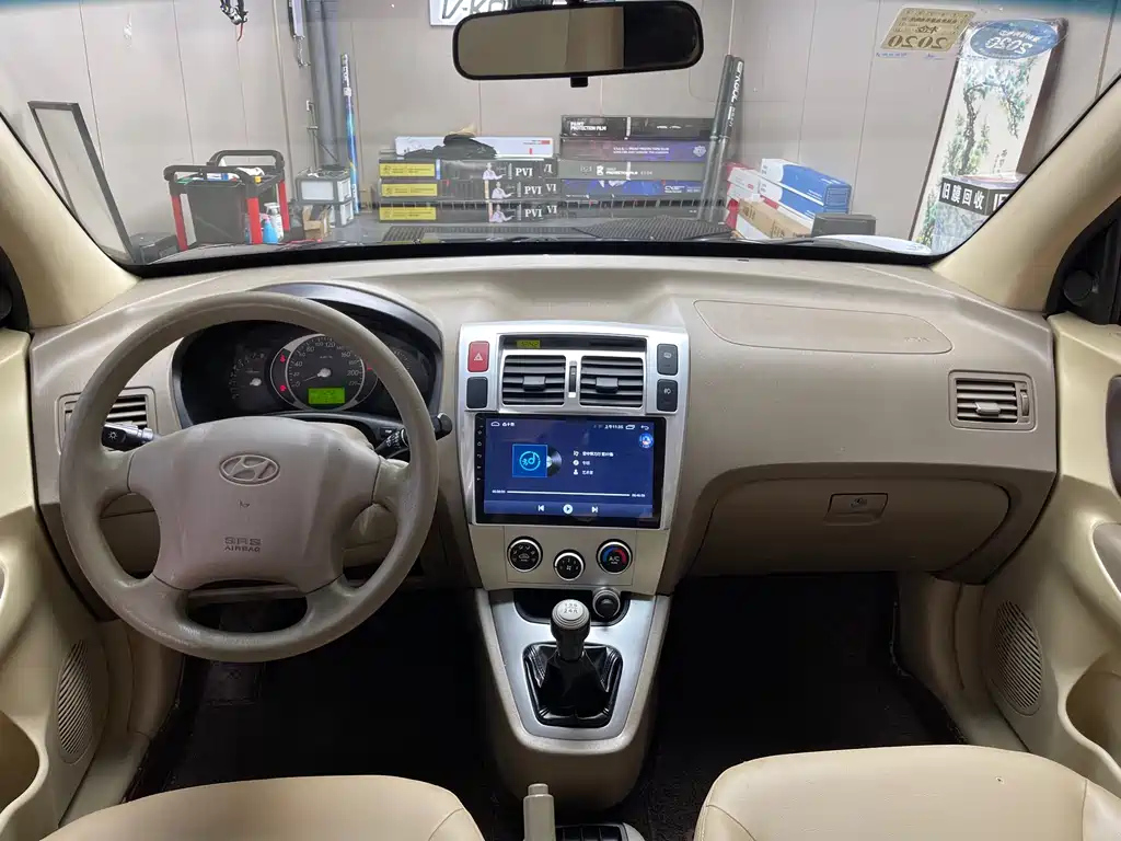 HYUNDAI TUCSON 2010