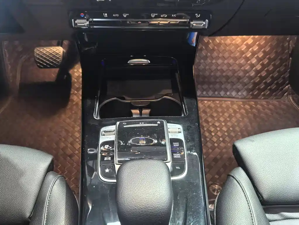 MERCEDES BENZ A-CLASS 2019