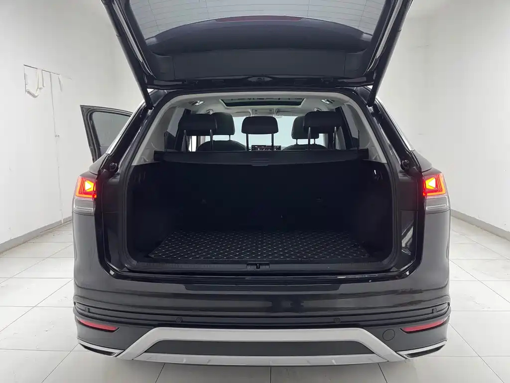 VOLKSWAGEN TAYRON 2023