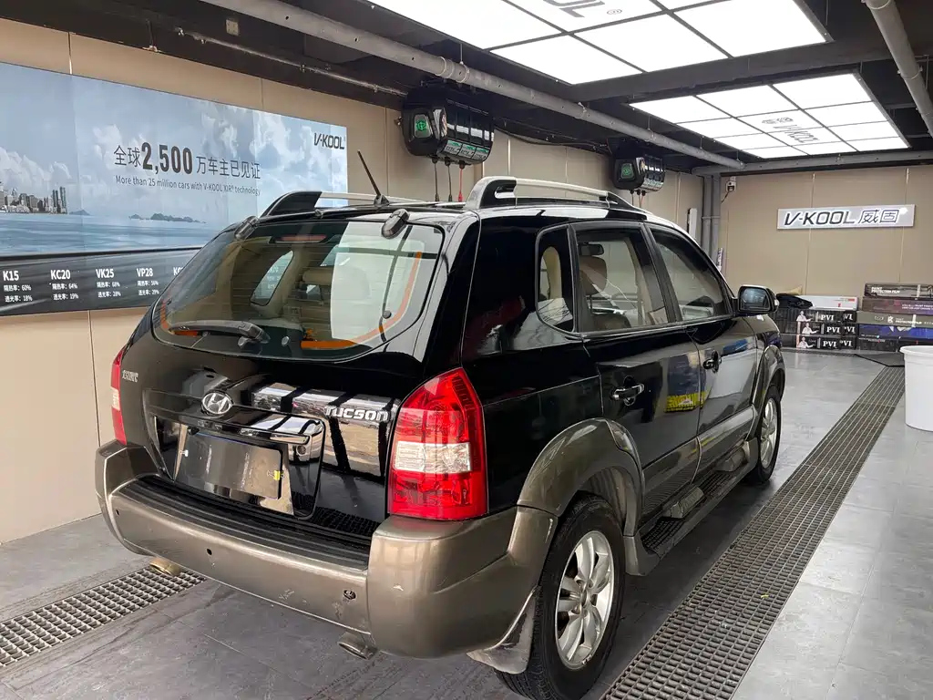 HYUNDAI TUCSON 2010