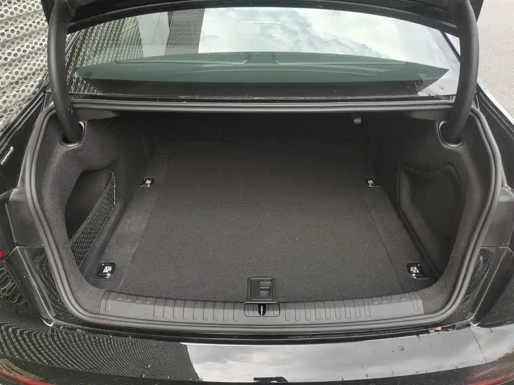AUDI A6L 2024