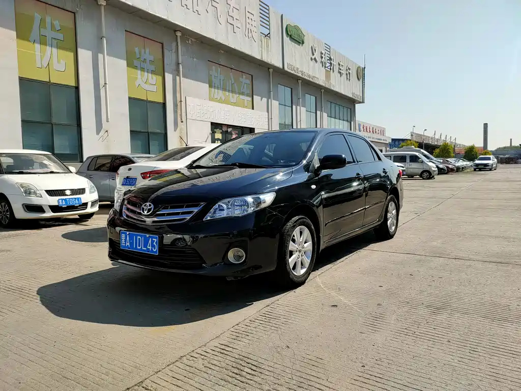 TOYOTA COROLLA 2011