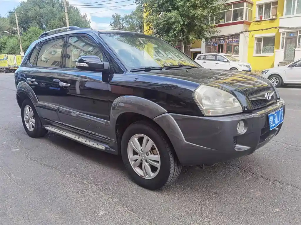 HYUNDAI TUCSON 2012