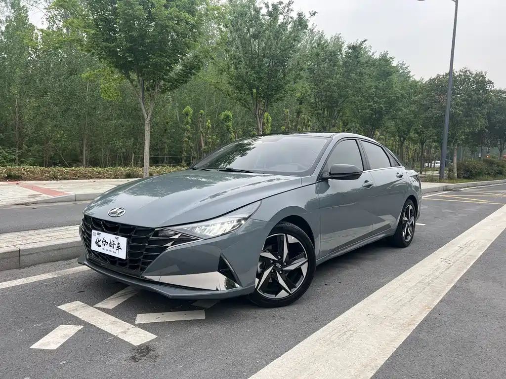 HYUNDAI ELANTRA 2022