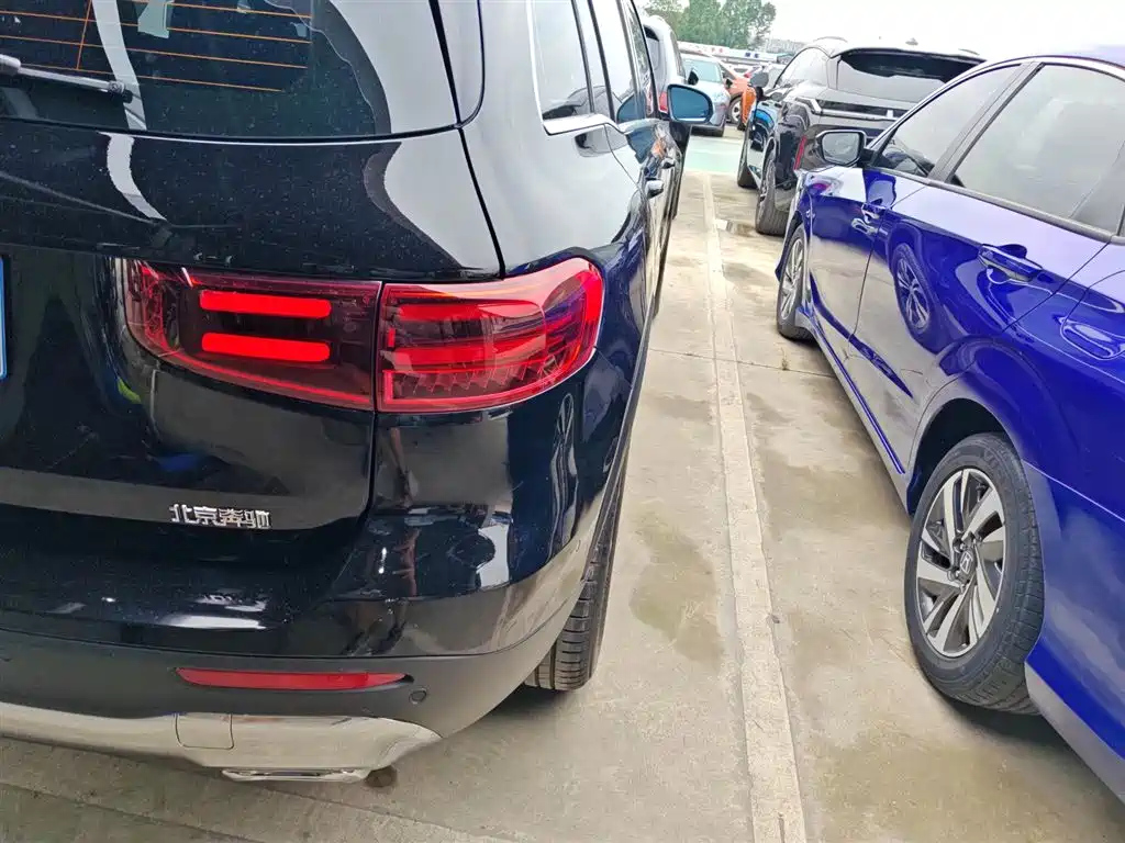 MERCEDES BENZ GLB 2024