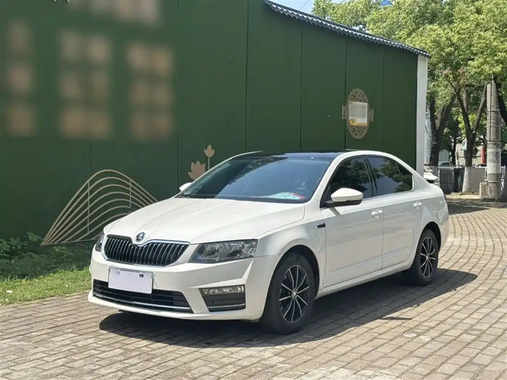 SKODA OCTAVIA 2017