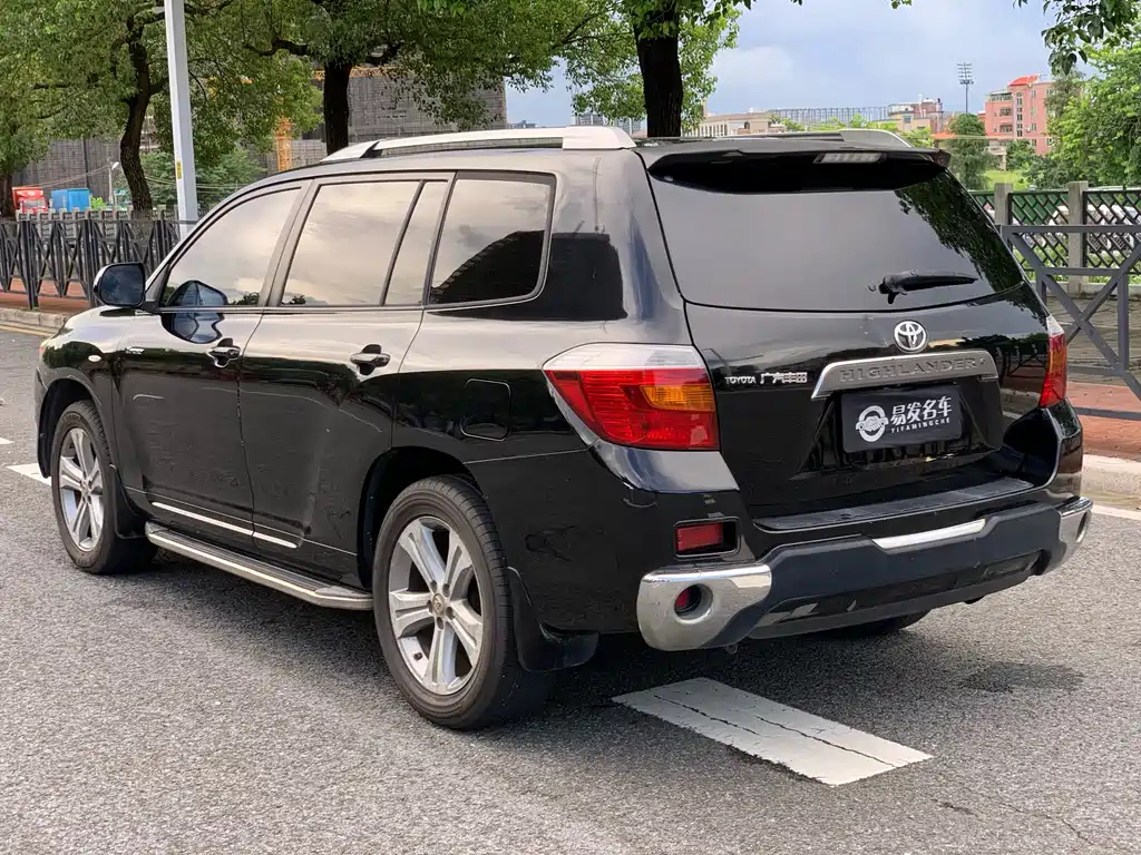 TOYOTA HIGHLANDER 2009