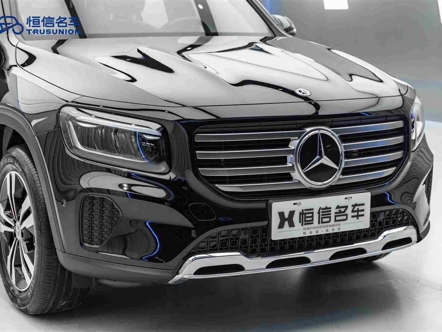 MERCEDES BENZ GLB 2024