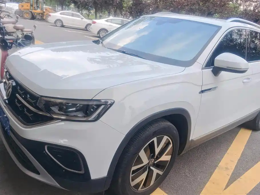 VOLKSWAGEN TAYRON 2023