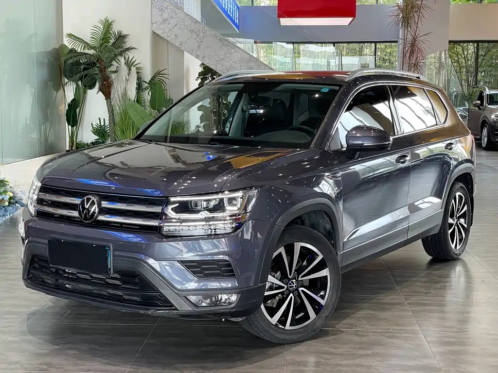 VOLKSWAGEN THARU 2021