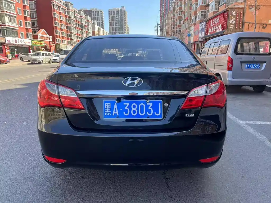 HYUNDAI CELESTA 2015