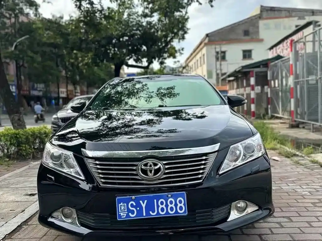 TOYOTA CAMRY 2012