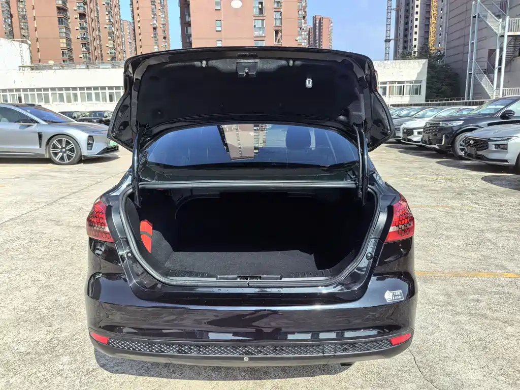FORD FOCUS 2015