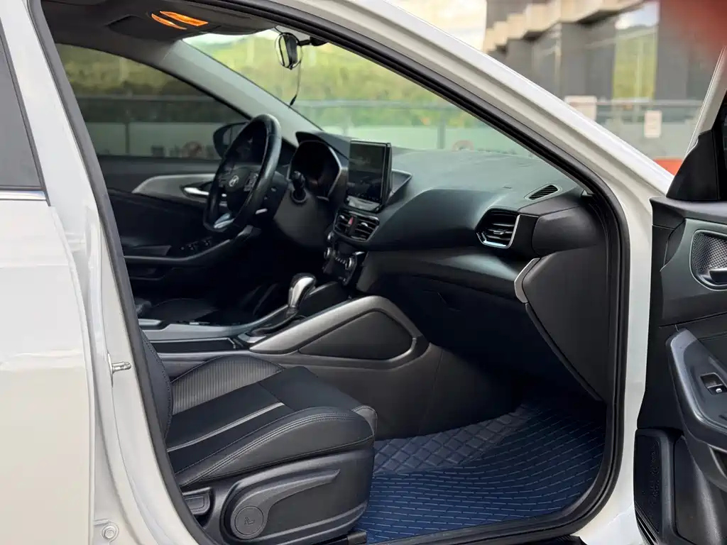 HYUNDAI LAFESTA 2019