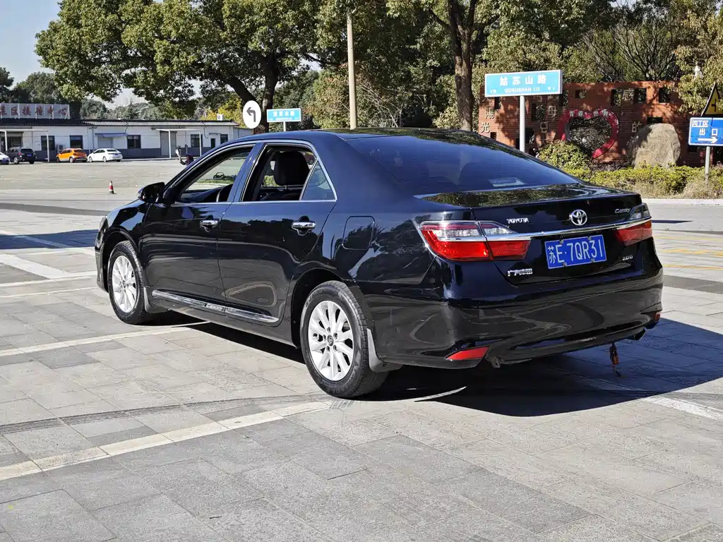 TOYOTA CAMRY 2017