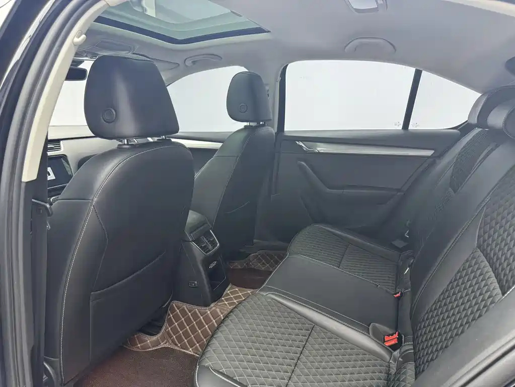 SKODA OCTAVIA 2020