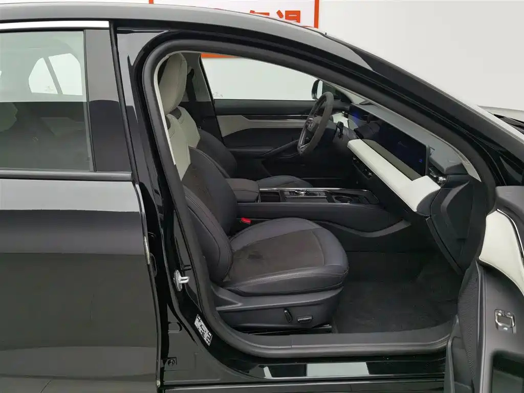 FORD MONDEO 2022